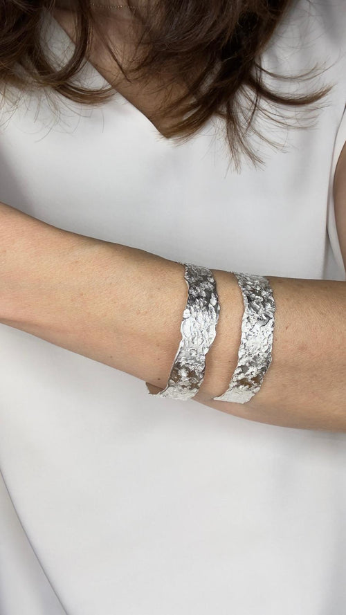 Ce este și cum să pui corect o brățară cuff