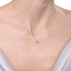 Lănțișor cu pandantiv din aur roz cu diamante Radiant Peak Cross Necklace