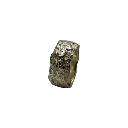 Knot ring